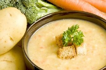milk soup with toasts against gastritis